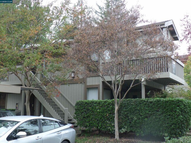 Building Photo - 1544 Bailey Rd