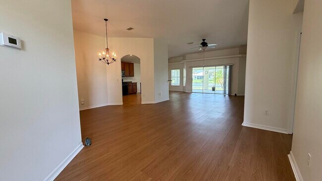 Foto del edificio - 515 South Valencia Cir SW