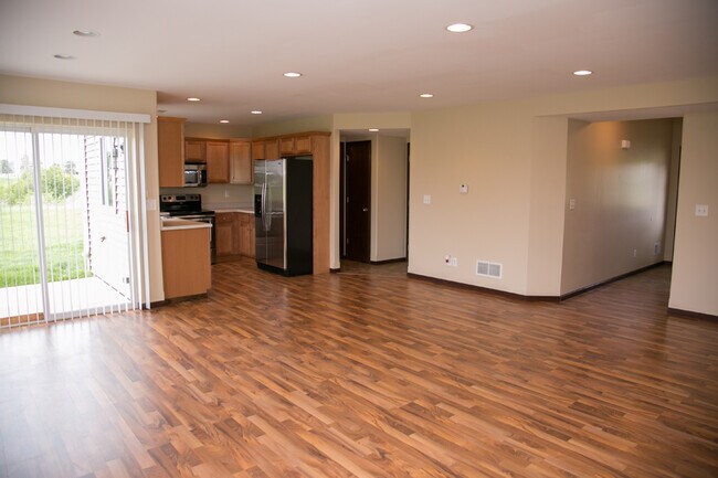 Foto del edificio - 6302 Pawnee Ln