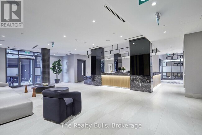 Photo du bâtiment - 2545 Simcoe St N
