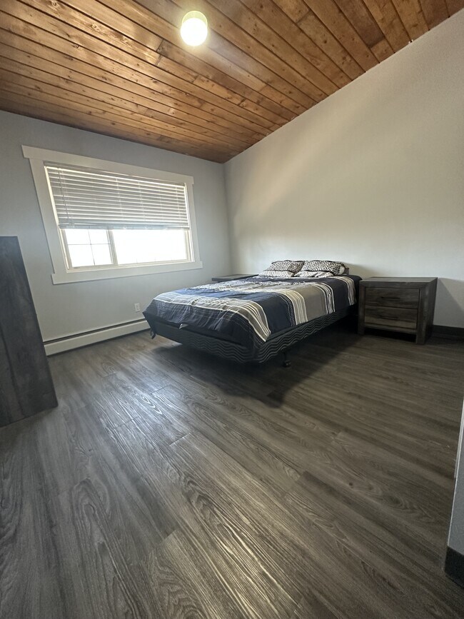 Building Photo - 4621 Veterans Way