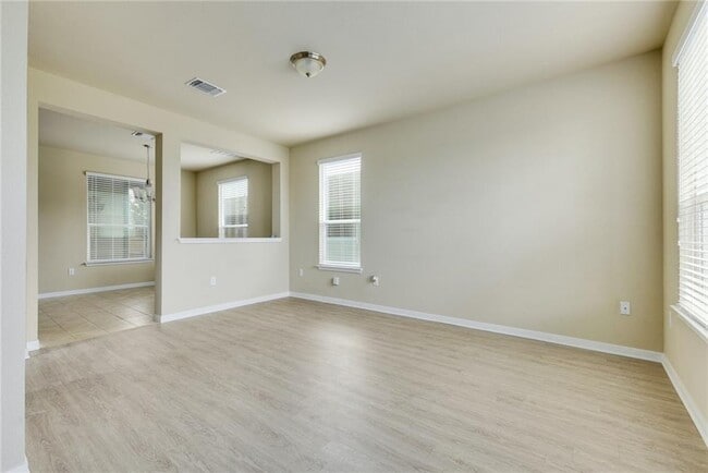 Building Photo - 1800 Arborside Dr