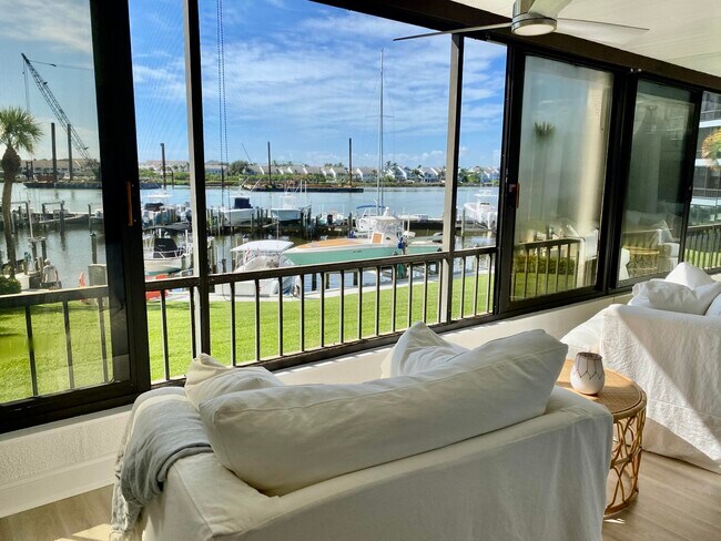 Foto del edificio - 1648 Jupiter Cove Dr