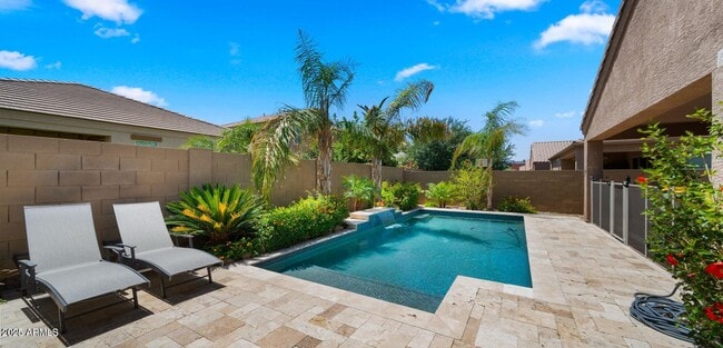 Foto del edificio - 9309 W Orange Dr