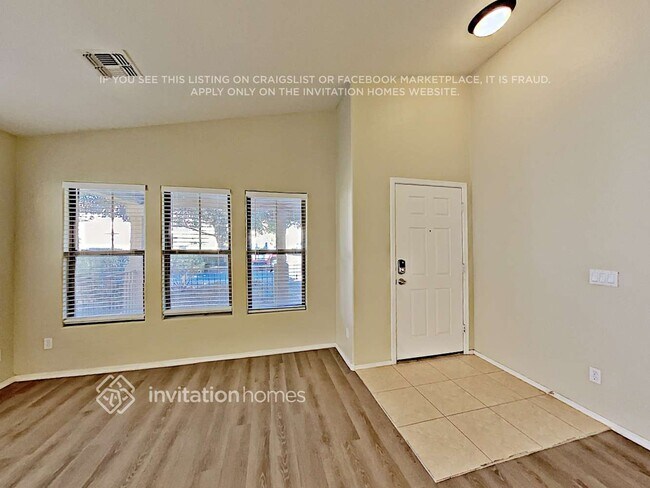 Building Photo - 11577 W Yuma St