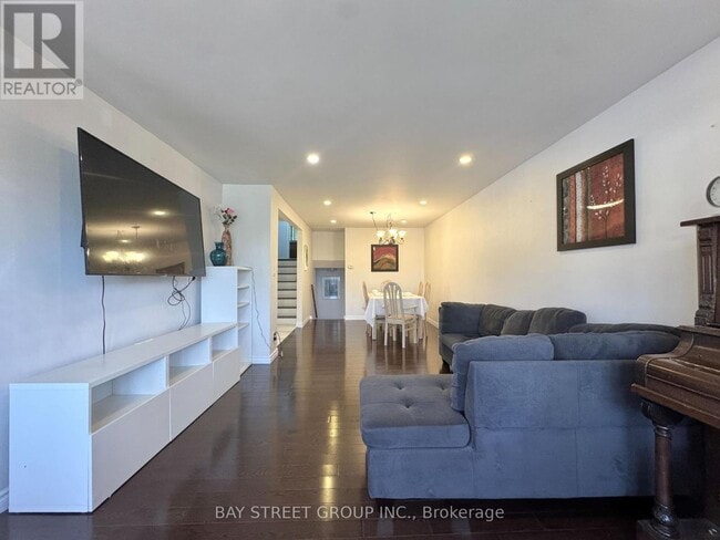 Building Photo - 43 Sherwood Forest Dr
