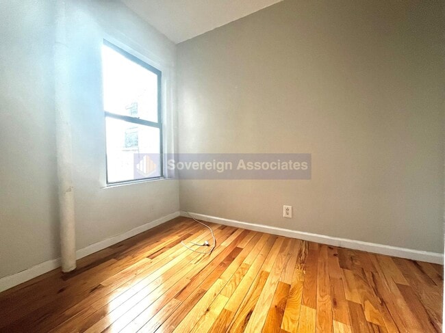 Building Photo - 539 W 156th St