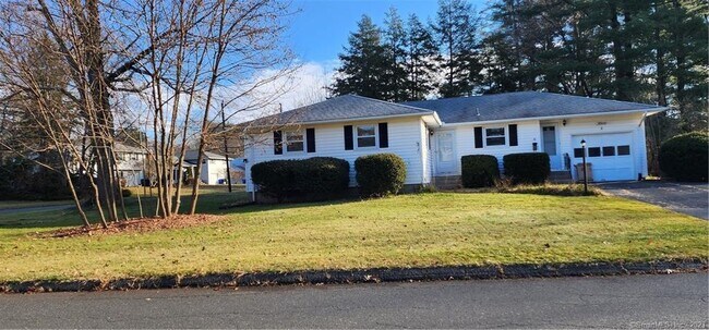 Building Photo - 4 Northbrook Dr