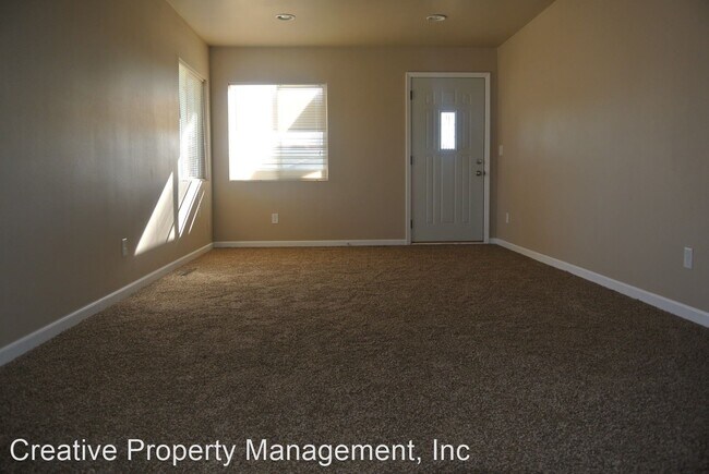 Building Photo - 3 br, 1.5 bath House - 424 23rd St SW