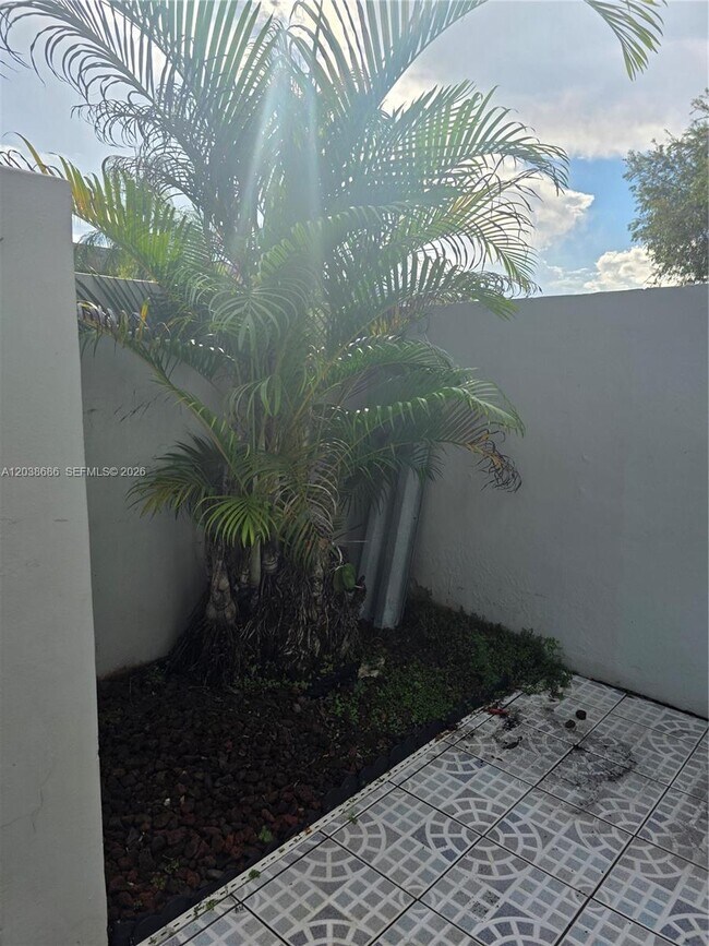 Foto del edificio - 8000 SW 152nd Ave