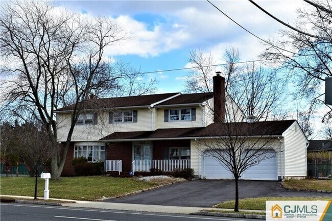 Building Photo - 123 Metlars Ln