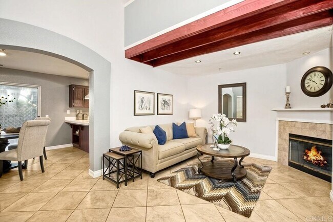 Building Photo - 3 BD 2.5 BA Townhome in California Villas