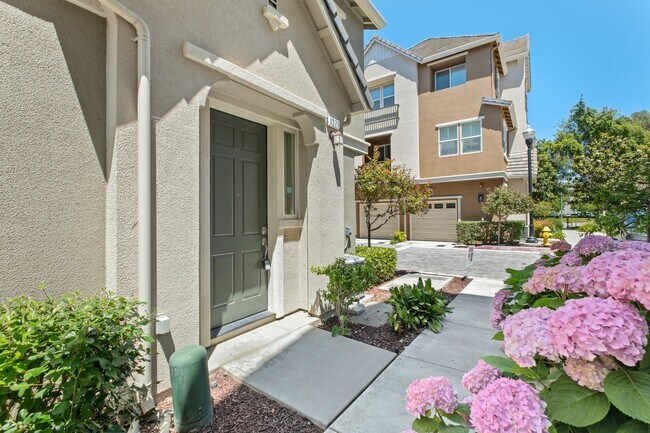 Foto del edificio - 1271 Westbury Dr