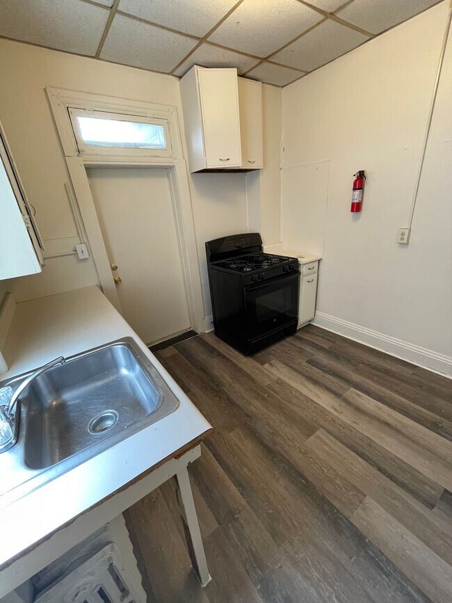 Foto del edificio - 643 Lincoln St