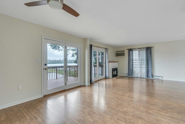 Foto del edificio - 156 Undercliff Ave