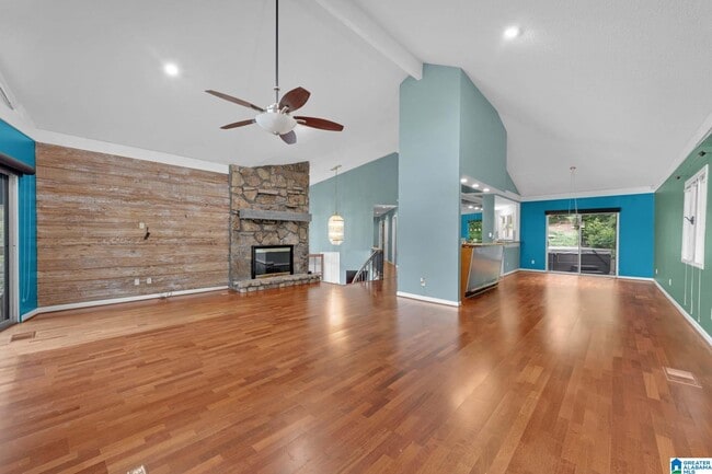 Building Photo - 373 Laredo Dr