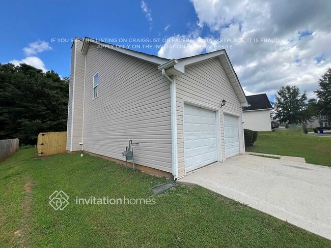 Building Photo - 4838 Bryant Dr