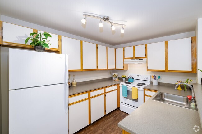 1 habitación, 1 baño - 747 pies cuadrados - Cocina - Canyon Springs