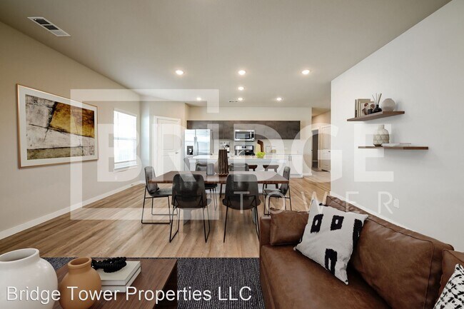 Foto del edificio - 3 br, 2 bath House - 4425 Lassen Trail