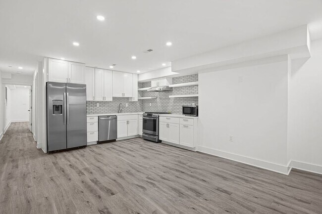 Foto del edificio - 1814 Ingleside Terrace NW