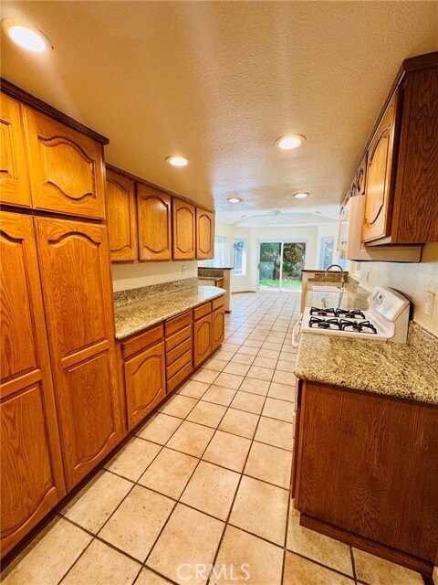 Foto del edificio - 9432 Rambler Dr