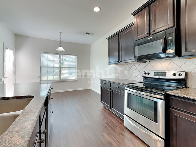 Building Photo - 5312 Roshni Ter