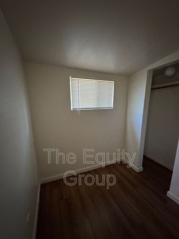 Foto del edificio - 449 W Maple St