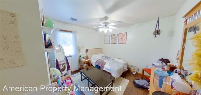 Building Photo - 4 br, 2 bath House - 631 Thurston St.