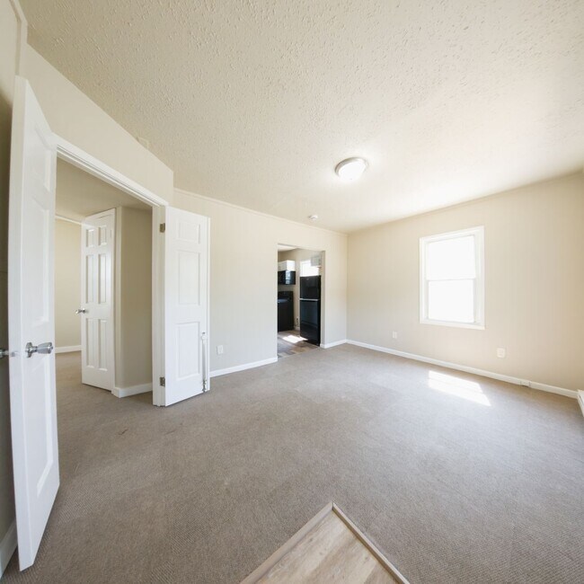 Foto del edificio - Updated 2 bedroom 1 bathroom home