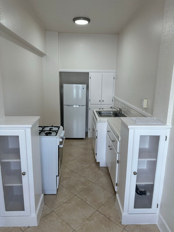 Foto del edificio - 1922 Highland Ave