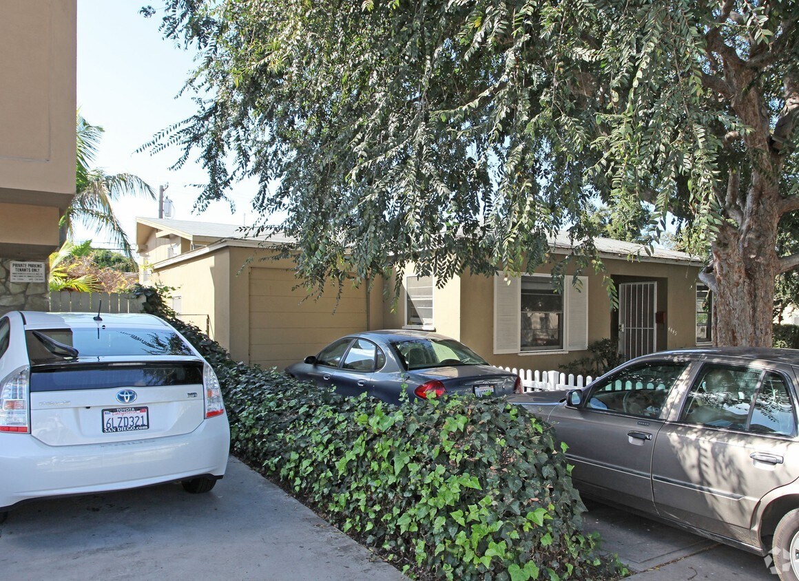 Foto del edificio - 4445-4449 Mentone St