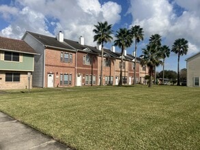 Building Photo - 4219 Benard Ct