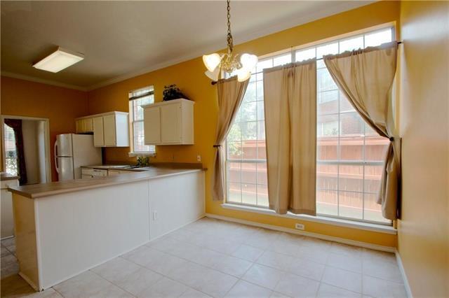 Foto del edificio - 559 Raintree Cir