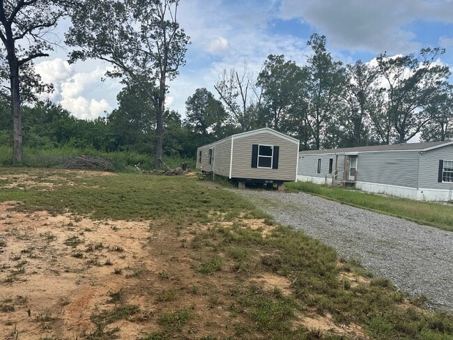Building Photo - 505 Hines Ln