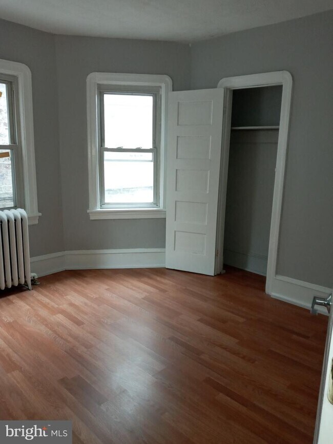 Foto del edificio - 1128 Everett St