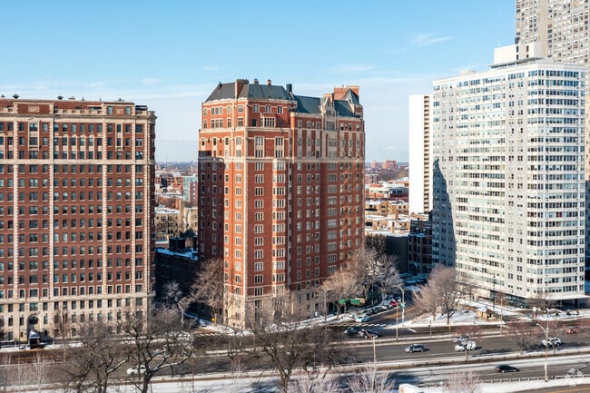 Building Photo - 3800 N Lake Shore Dr