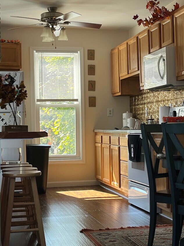 Foto principal - 463 Morgantown Ave