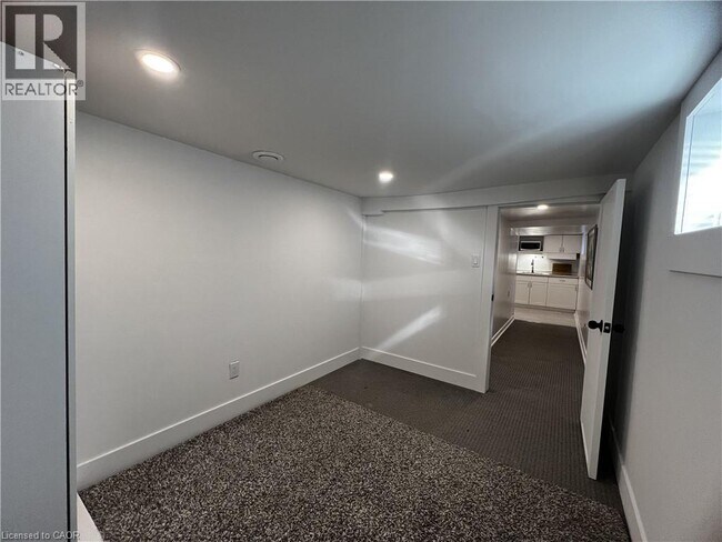 Photo du bâtiment - 4424 SIXTH Avenue Unit# BSMT