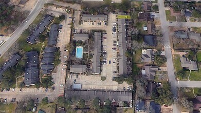 Building Photo - 2030 Plantation Dr Building Photo - 2030 Plantation Dr