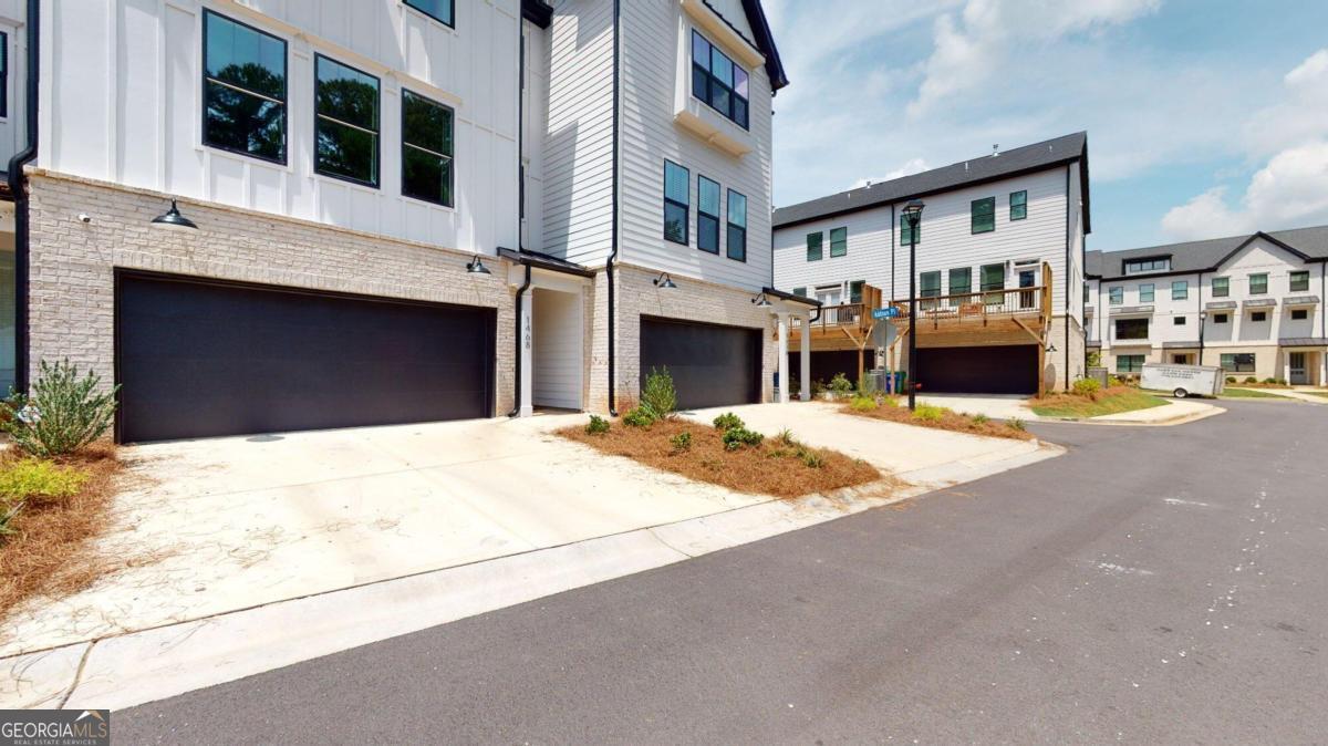 Primary Photo - 1468 Addison Pl