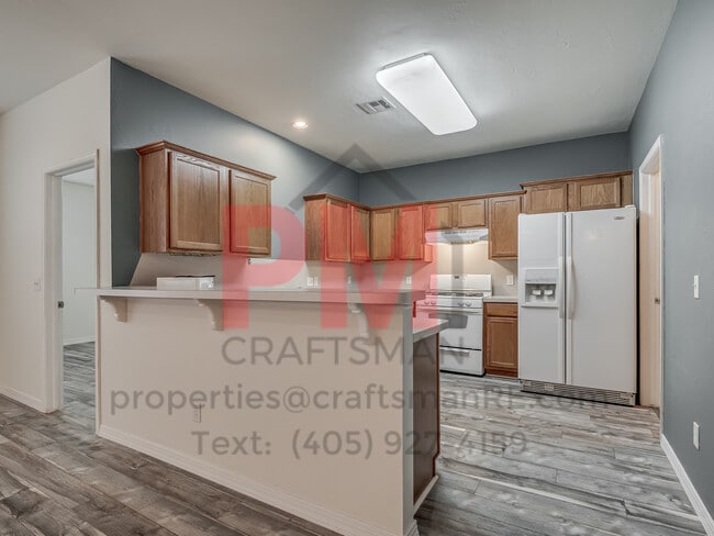 Building Photo - 5905 SE 69th St