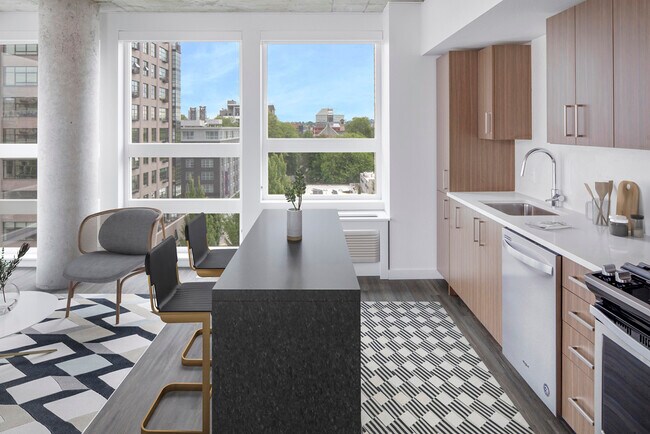 Building Photo - Gossamer