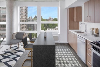 Building Photo - Gossamer