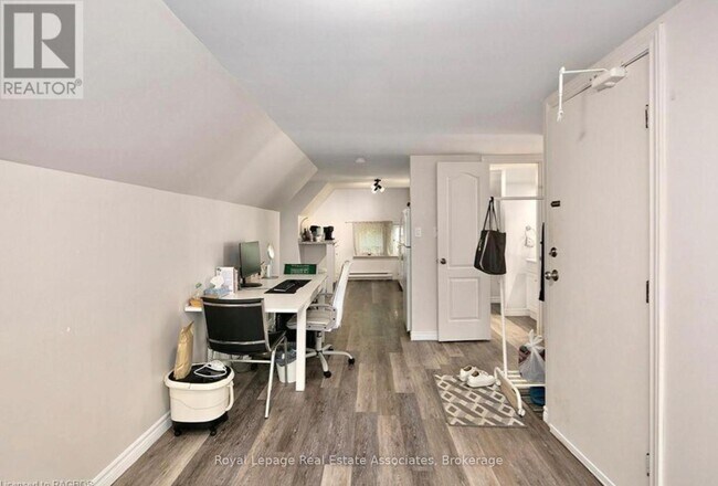 Photo du bâtiment - 1114 4th Ave E