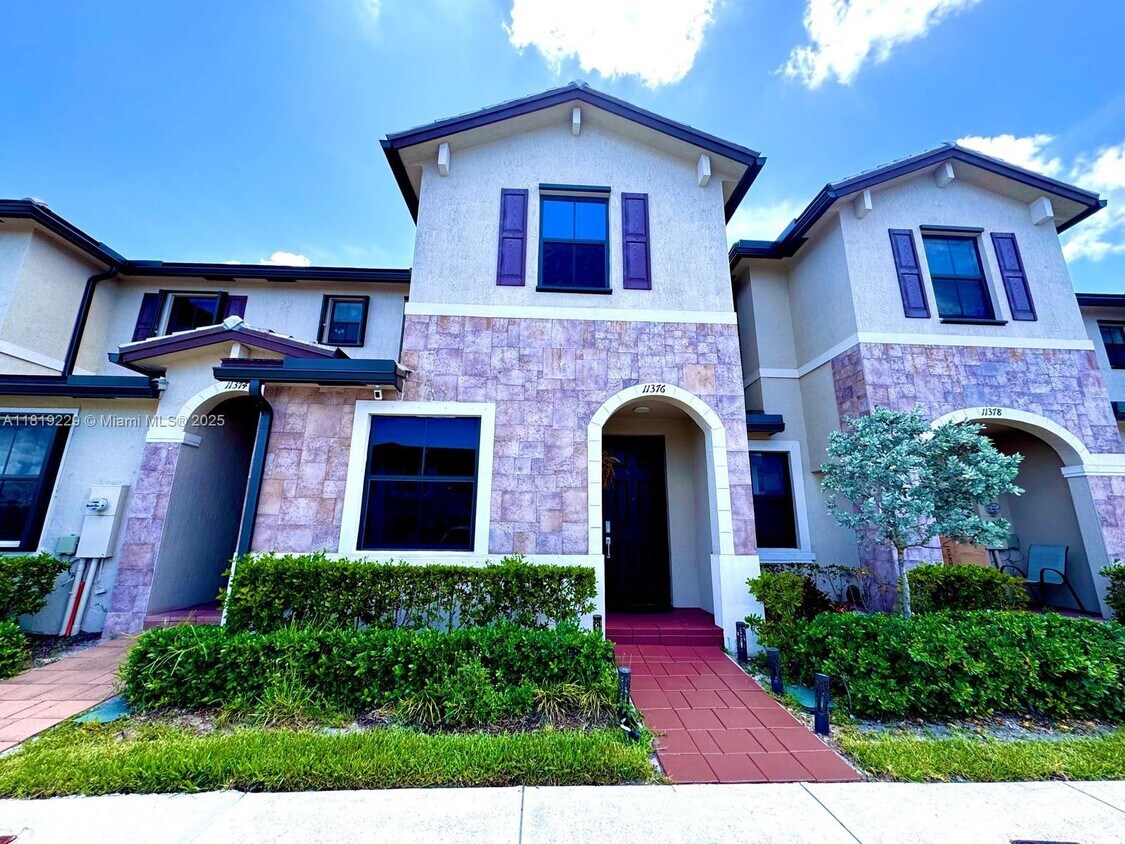 Foto principal - 11376 W 34th Wy.