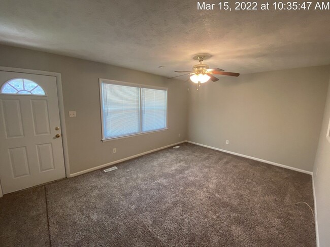Building Photo - 144 S Ingleside Dr