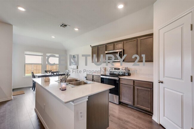 Foto del edificio - Stunning 3/2/2 in Community ISD For Rent!