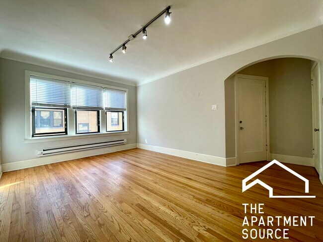 Foto del edificio - 2325.5 N Rockwell St