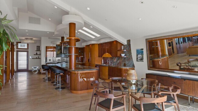 Foto del edificio - 205 S Helix Ave