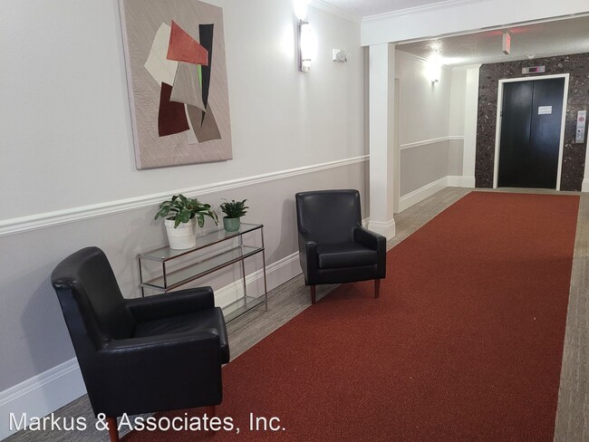 Building Photo - 2 br, 2 bath House - 4320 SW Corbett Ave. ...